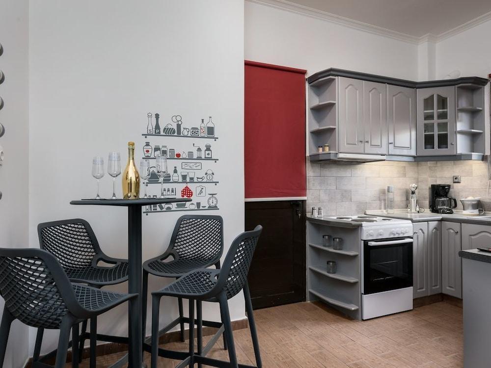 Mj Luxury Suites เอเธนส์ ภายนอก รูปภาพ
