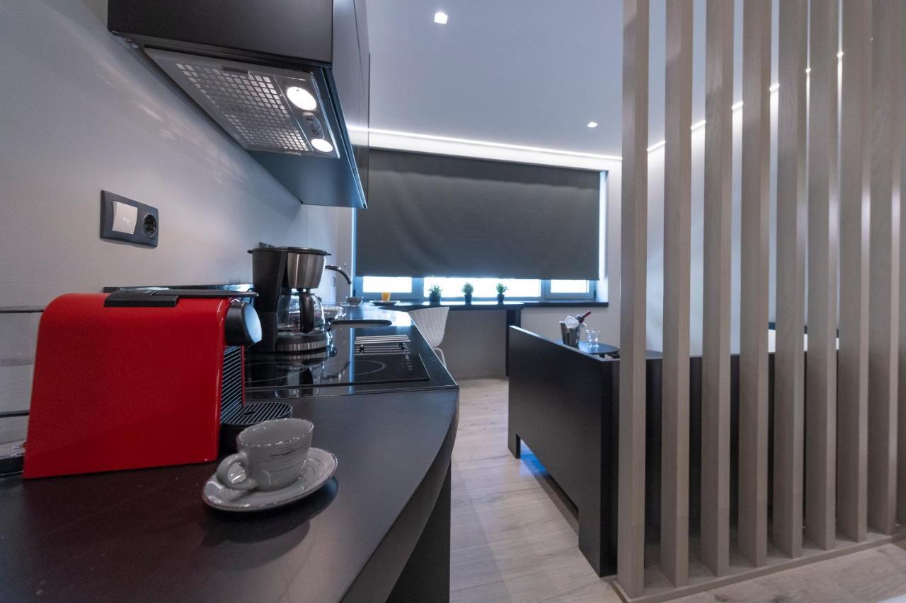 Mj Luxury Suites เอเธนส์ ภายนอก รูปภาพ