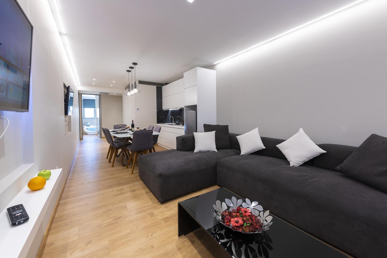 Mj Luxury Suites เอเธนส์ ภายนอก รูปภาพ