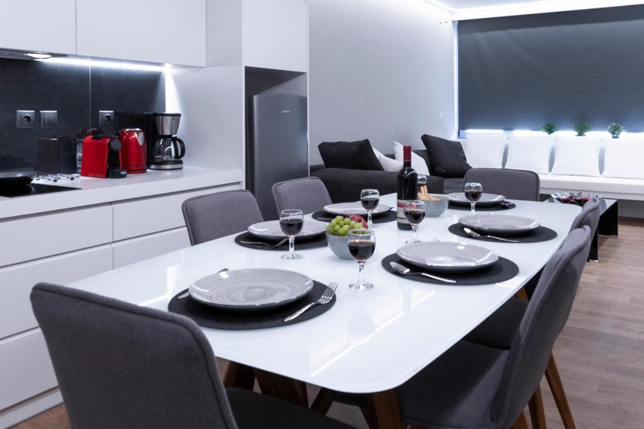 Mj Luxury Suites เอเธนส์ ภายนอก รูปภาพ